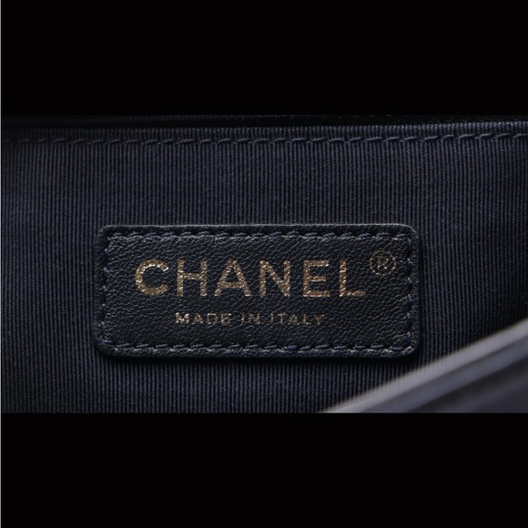 Chanel Large Boy Bag 2014 Resort Cube-Embossed Dark Blue Lambskin - Picture 12 of 12